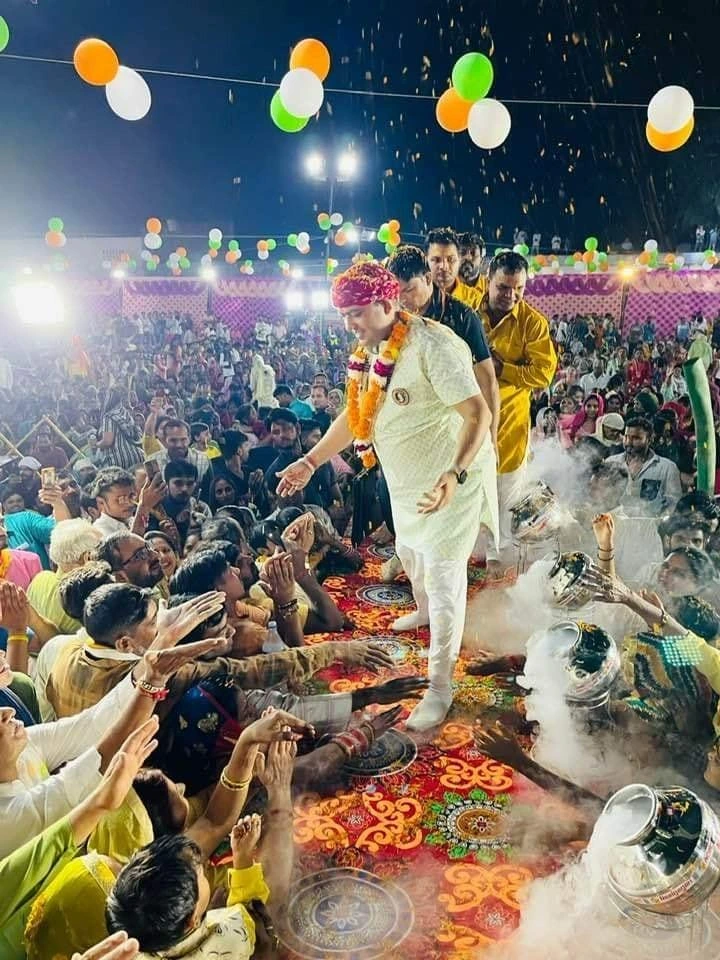 Manauna Dham gathering